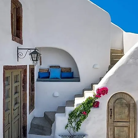 Ξενοδοχείο Santorini Vista Legacy Retreat - Live The History, Wake To The View