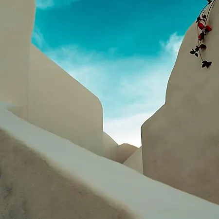 Ξενοδοχείο Santorini Vista Legacy Retreat - Live The History, Wake To The View